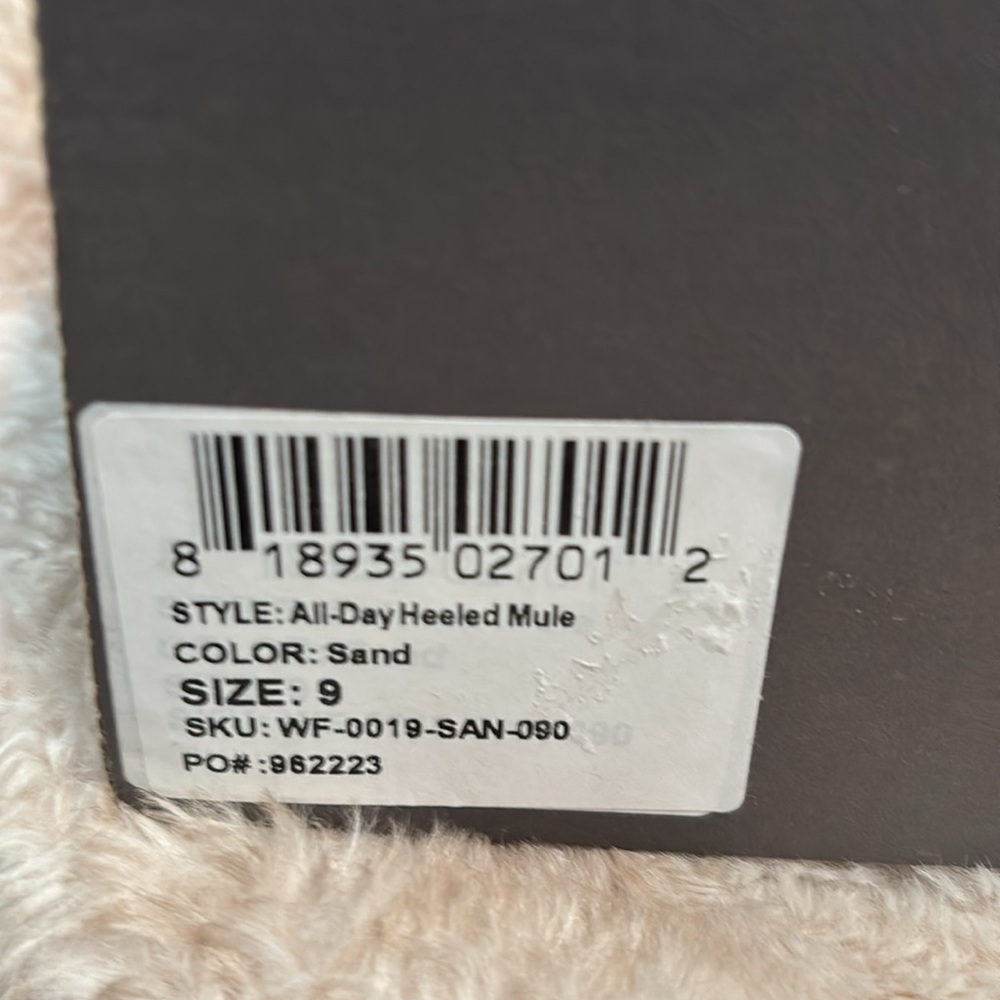 Nisolo All Day Heeled Leather brushed leather mule size 9, Sand with dust bag - Picture 10 of 16